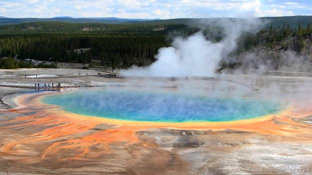 Grand Prismatic Spring in Yellowstone National Park 