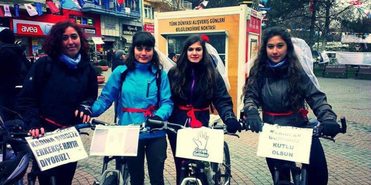 Özgürlüğe pedallayan kadınlar!