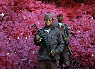 Kongo'da katledilmiş 5,4 milyon insanın kızılötesi hatıraları: Kuşatılmış Toprak