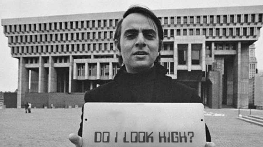 Carl Sagan soluk mavi nokta5