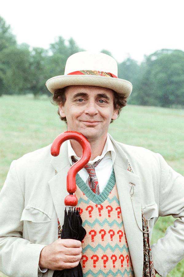 Sylvester McCoy as the Doctor seen here on location near Arundel during the filming of the Dr Who story called The Silver Nemesis. 28th June 1988 Mirrorpix/Courtesy Everett Collection