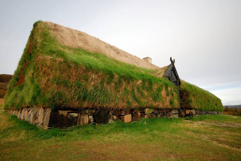 iceland-turf-house-farm-flip