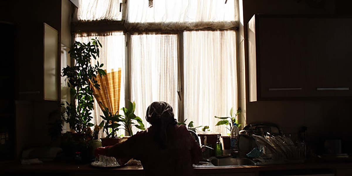 İran’da devrimci kadınların özel yaşamları: Başörtüsüz evlerde