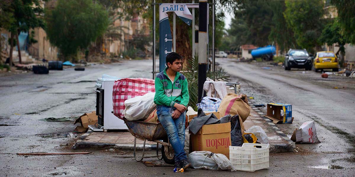 IŞİD’in kucağında Suriyeli erkeklerin ve çocukların yoksulluğu