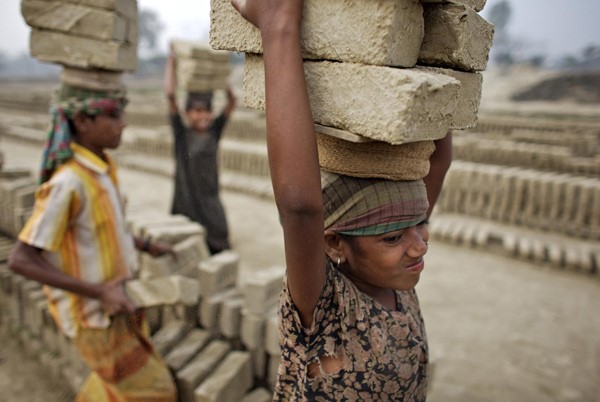 Bangladeş’te modern kölelik: Çocuk işçiler