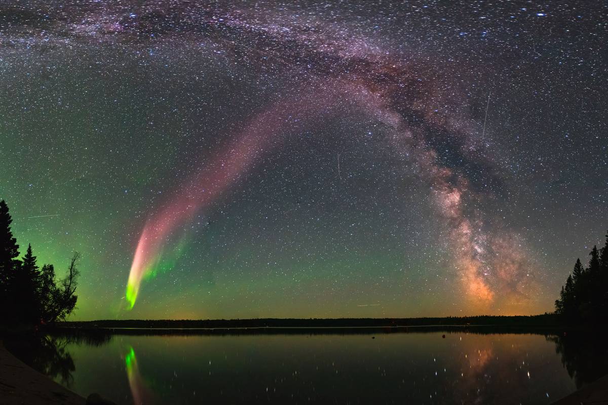 Gözlemciler yeni bir aurora türü keşfetti: Steve